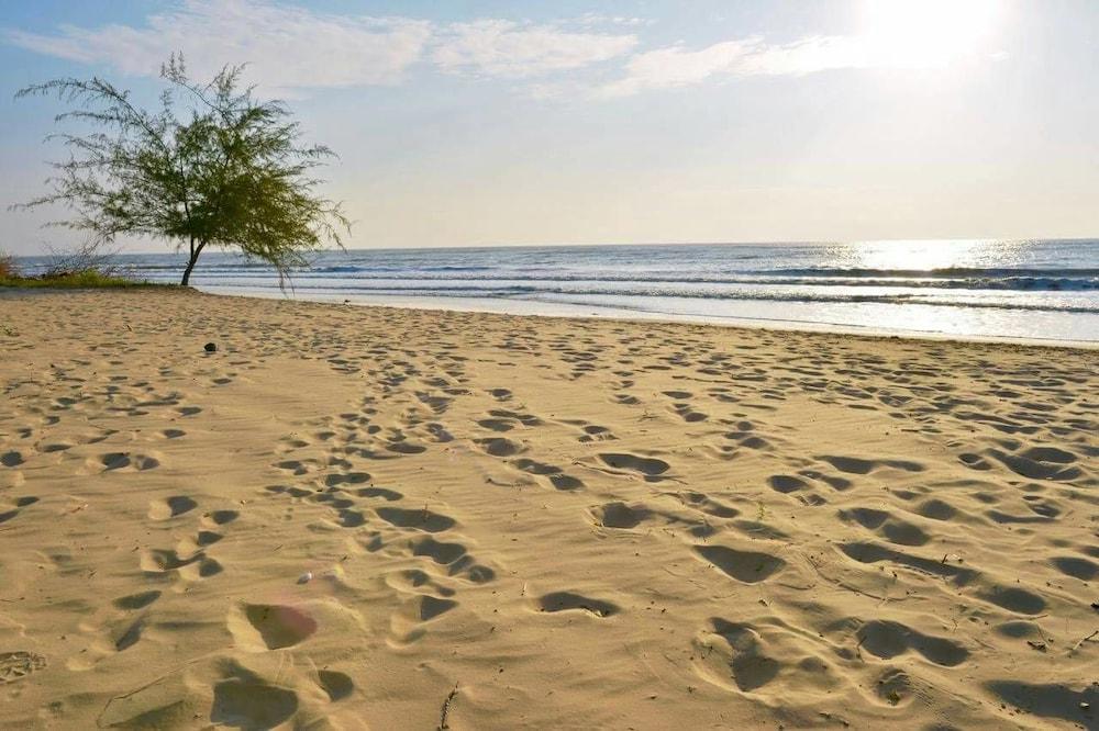 Kuiburi Hotel & Resort Kui Buri Ngoại thất bức ảnh