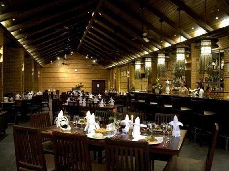 Kuiburi Hotel & Resort Kui Buri Ngoại thất bức ảnh