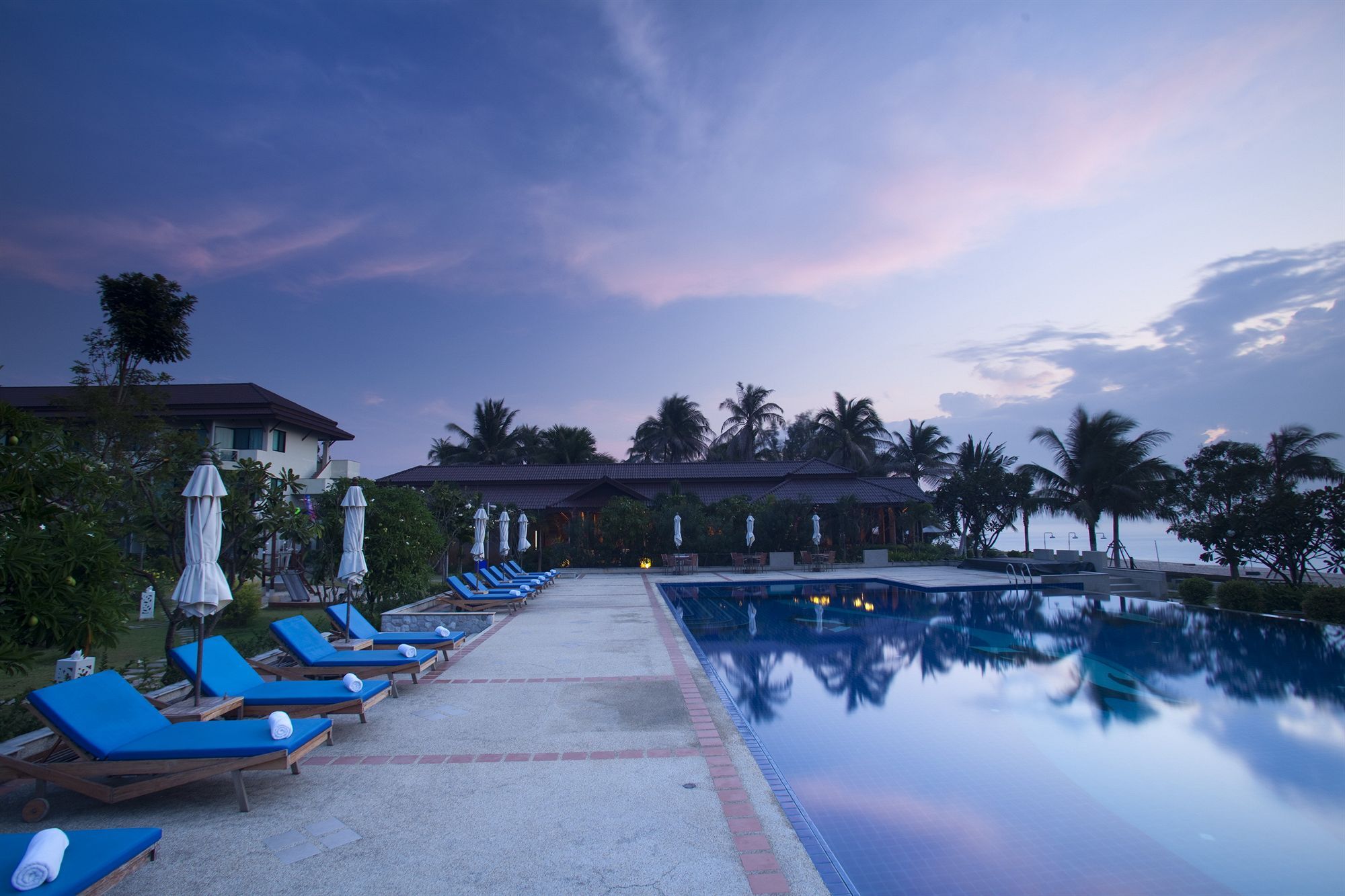 Kuiburi Hotel & Resort Kui Buri Ngoại thất bức ảnh