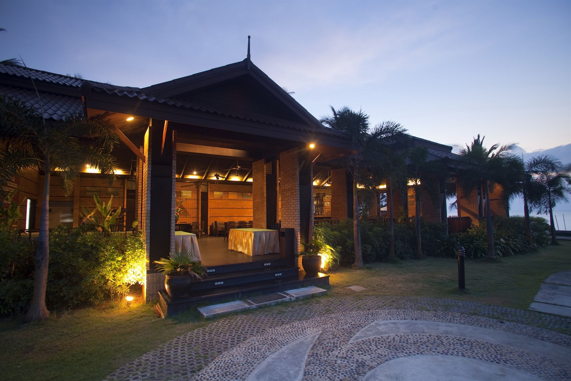 Kuiburi Hotel & Resort Kui Buri Ngoại thất bức ảnh